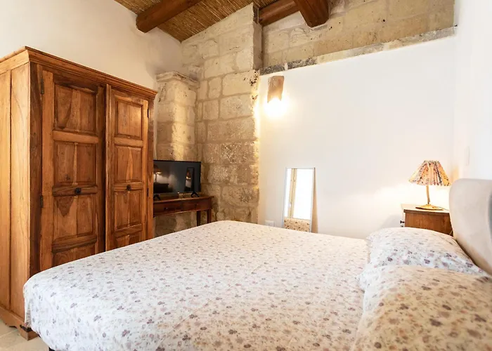 Masseria Torre Sant'andrea Bed & Breakfast