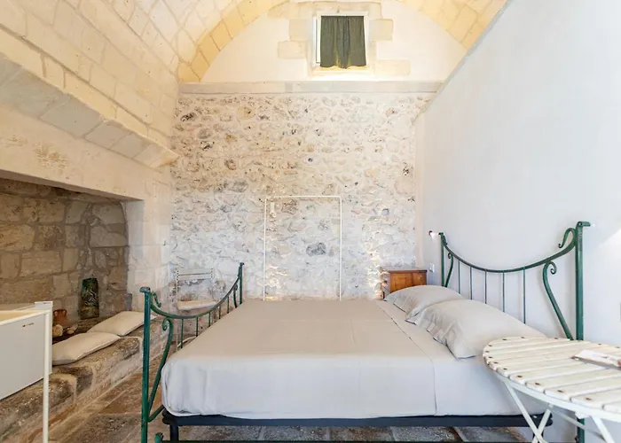 Bed & Breakfast Masseria Torre Sant'andrea 3*