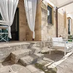 Masseria Torre Sant'andrea 住宿加早餐酒店 3*