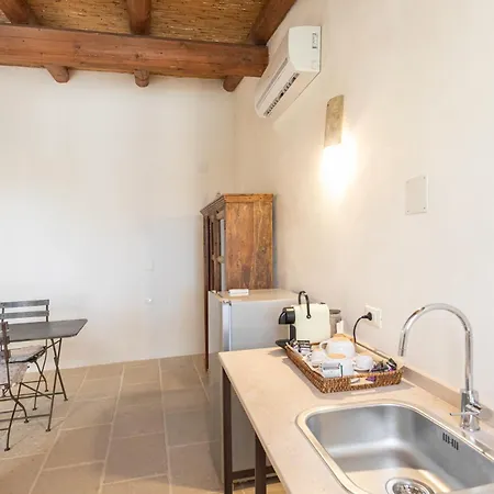 Masseria Torre Sant'andrea 3* ميليندونيو