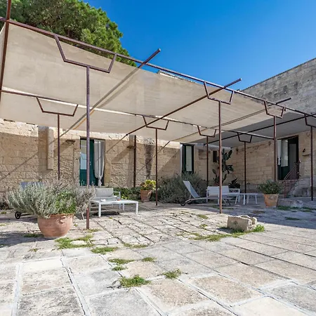 Masseria Torre Sant'andrea *