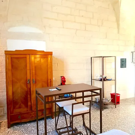 Masseria Torre Sant'andrea ベッド・アンド・ブレックファスト メレンドゥーニョ