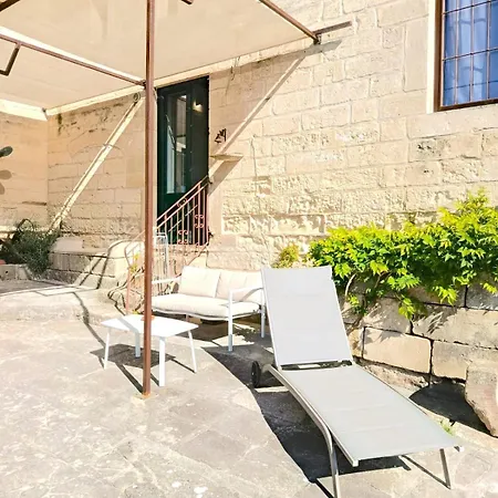 Masseria Torre Sant'andrea Bed & Breakfast 3*